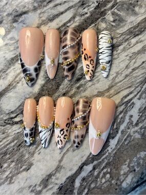 Nude Animal Print Press-On Nail Set with Gold Accents